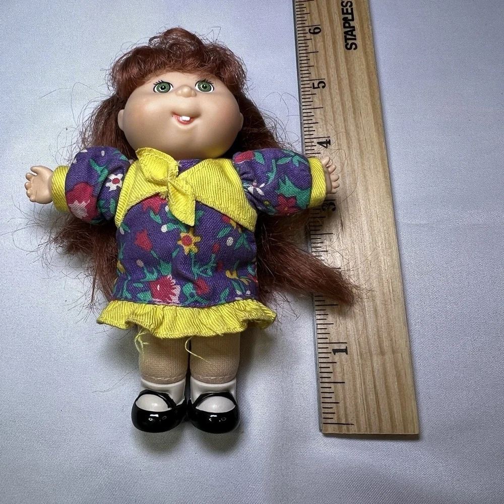 CABBAGE PATCH Doll‎ Mini Figure Vintage 1995 Red Hair Girl Floral Dress Grn Eyes